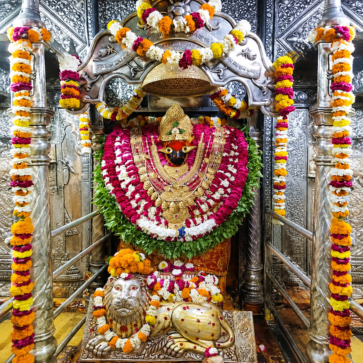 Maa-Vindhyavasini-Temple